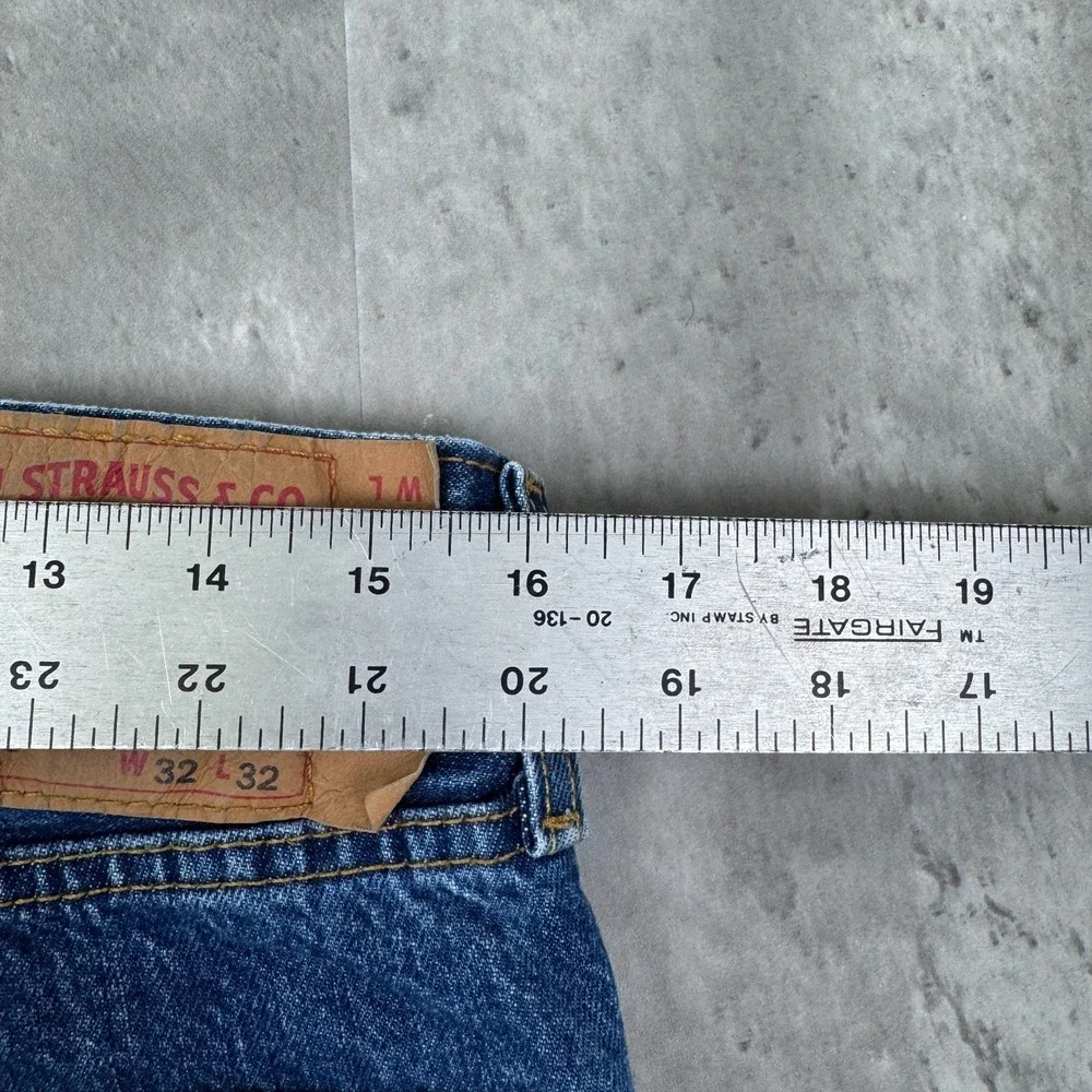 Levis 501 Jeans Mens 32x32 Blue Denim Western Button Fly Dark Fade Y2K